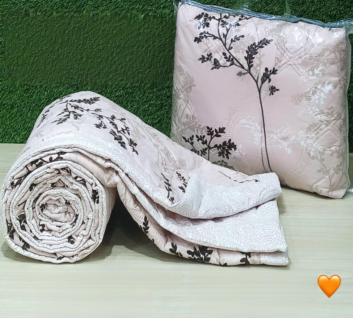 COMFORTER -IMPORTED GLACE COTTON